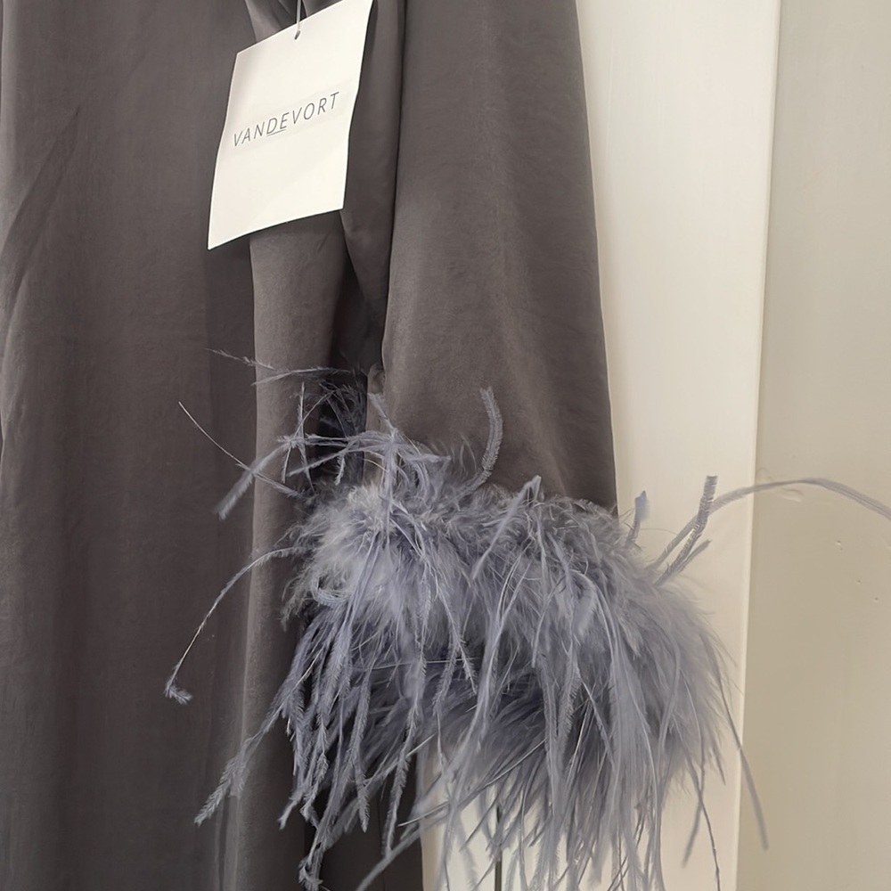 GORGEOUS Simone Feather Robe - Picture 2 of 4